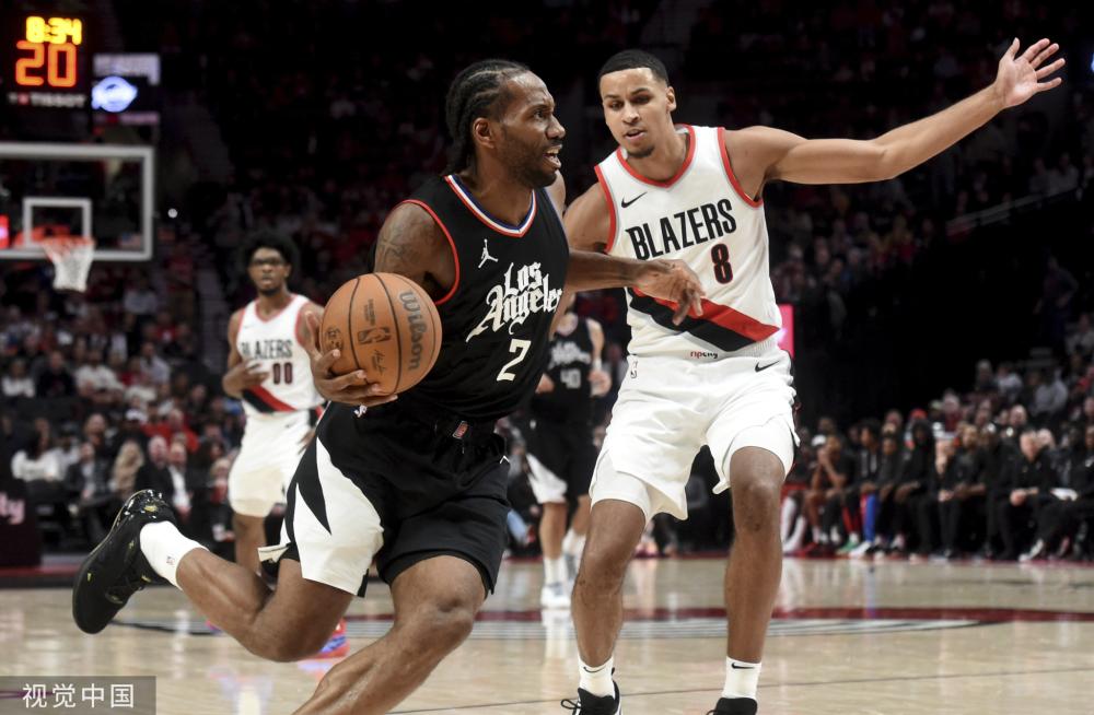 在篮球比赛 在篮球比赛