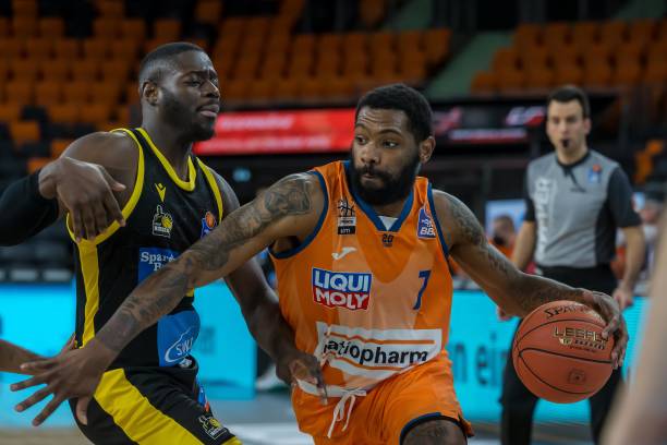 作为火箭重 作为火箭重